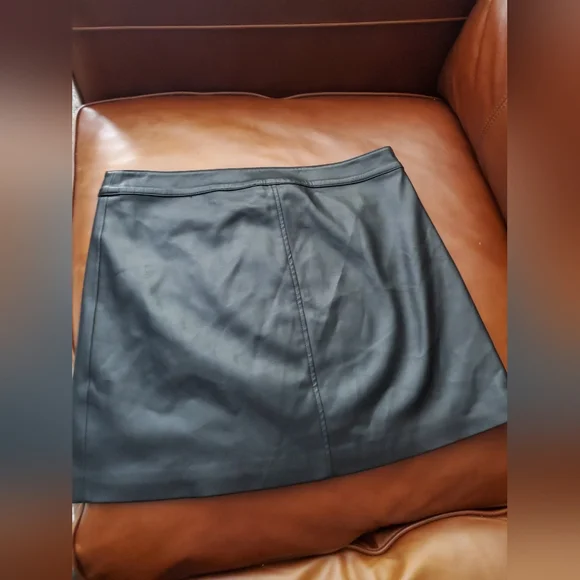 AllSaints - Lena Skirt - Faux Leather - Size 6 - Picture 10 of 10